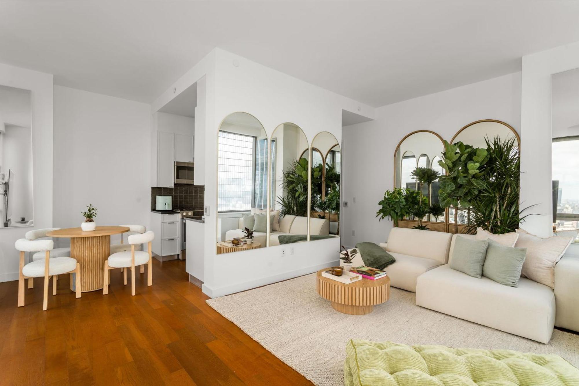 Luxurious 2-bedroom 2 Bath Close To Park & Broadway * New York