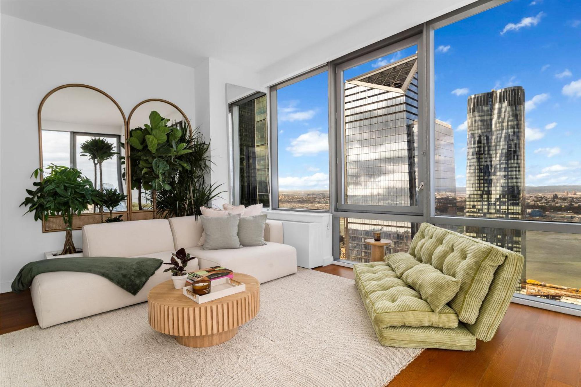 Luxurious 2-bedroom 2 Bath Close To Park & Broadway Apartment New York